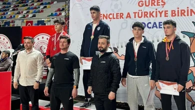 Kızılcahamam Toki̇ Anadolu İmam Hatip Lisesi Güreşte Türkiye Şampiyonu Oldu