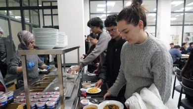 Etimesgut Belediyesi’nden Öğrencilere Iftar